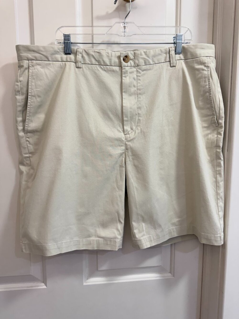 NWT Vineyard Vines 9” Breaker Shorts Stone 40